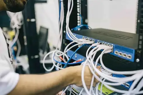Upgrade SSD dan RAM untuk perbaikan laptop lambat panggilan di Bekasi Cikarang Cibitung oleh CV TEKNISIKU